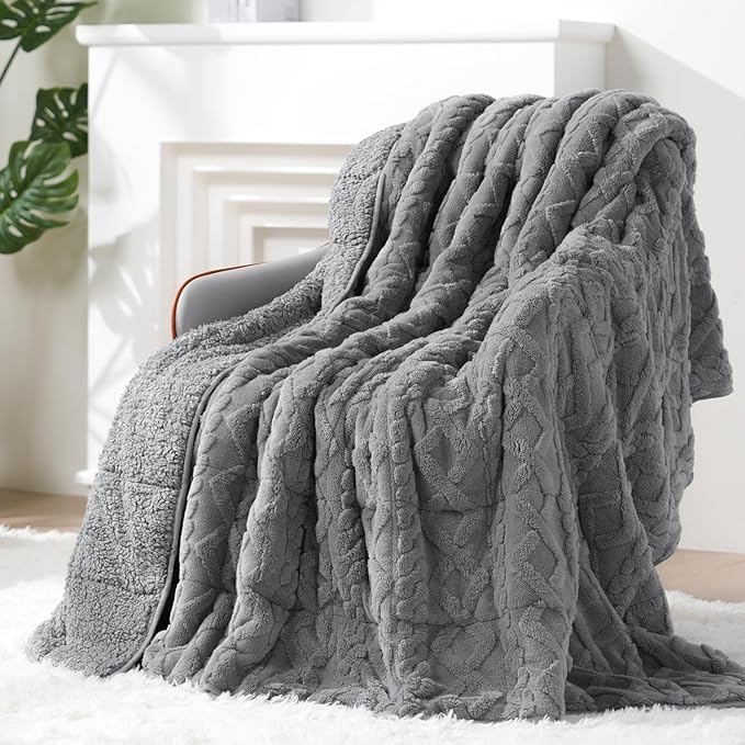 Super Fuzzy Soft Sherpa Fleece Weighted Blanket, 20 lbs Dual Sided Fluffy Heavy by EazfyPro