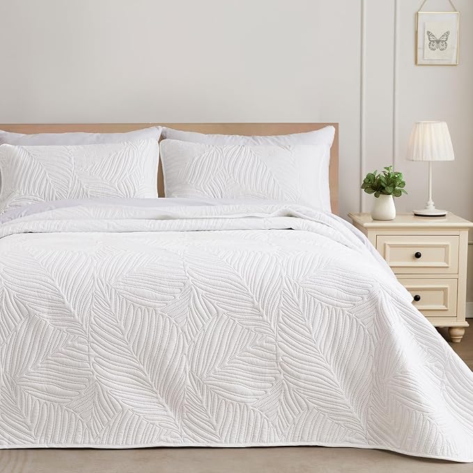 Exclusivo Mezcla King Size Quilt Bedding Set, Lightweight White Quilts King Size by ExclusivoMezcla