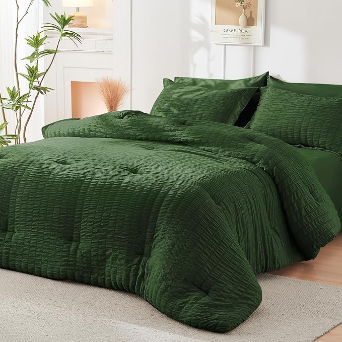 HYMOKEGE Dark Green Queen Comforter Set Seersucker 7 Pieces, All Season Luxury - Image 7