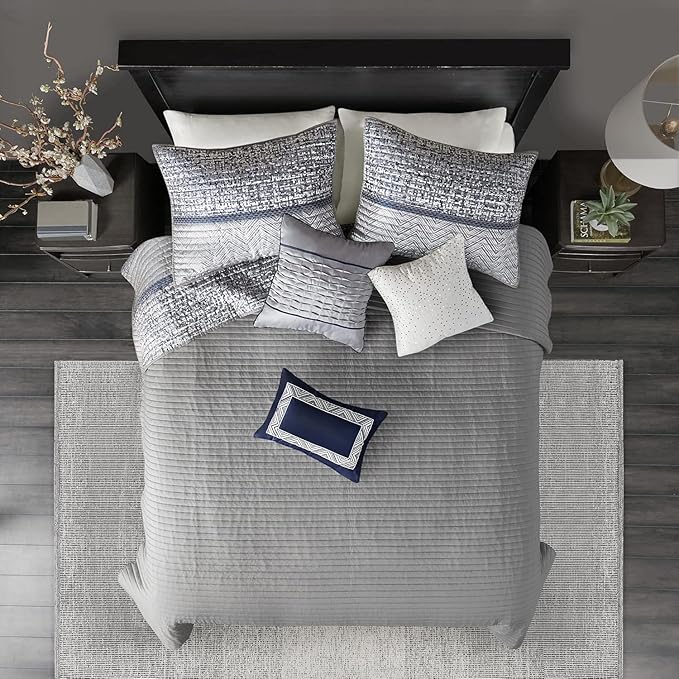 Madison Park Queen Quilt Set Lustrous Jacquard & Glitter Accent Coverlet Set - Image 11
