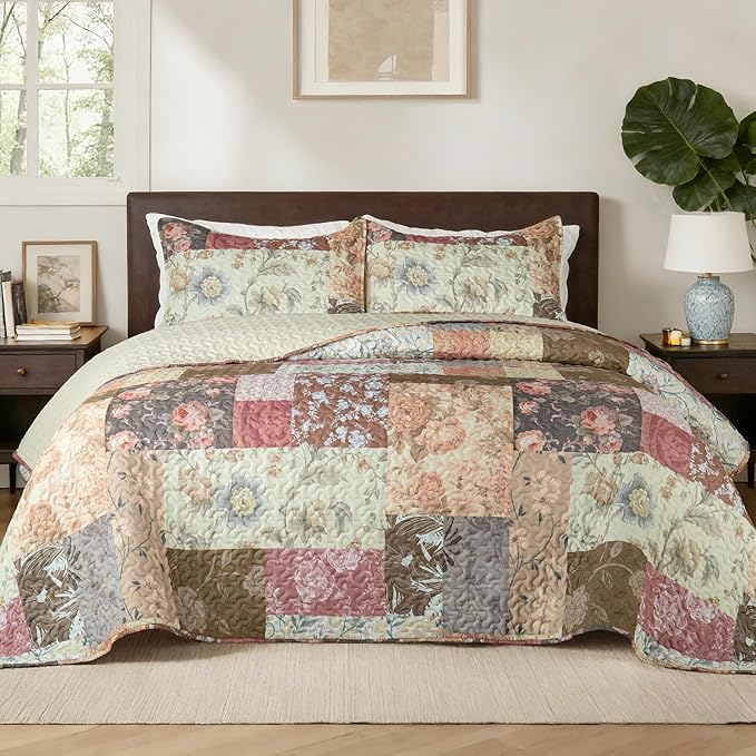 Whale Flotilla Patchwork Quilts Queen Size, Soft Boho Floral Bedspreads by WHALEFLOTILLA