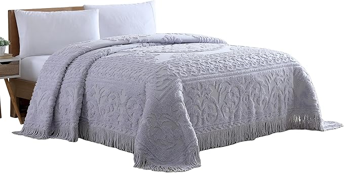 Beatrice Home Fashions Medallion Chenille Bedspread, Full, Lavender