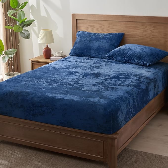 BEDELITE Velvet Fitted Sheet and Pillowcase Set, Luxury Soft Fuzzy Bottom Sheet - Image 6