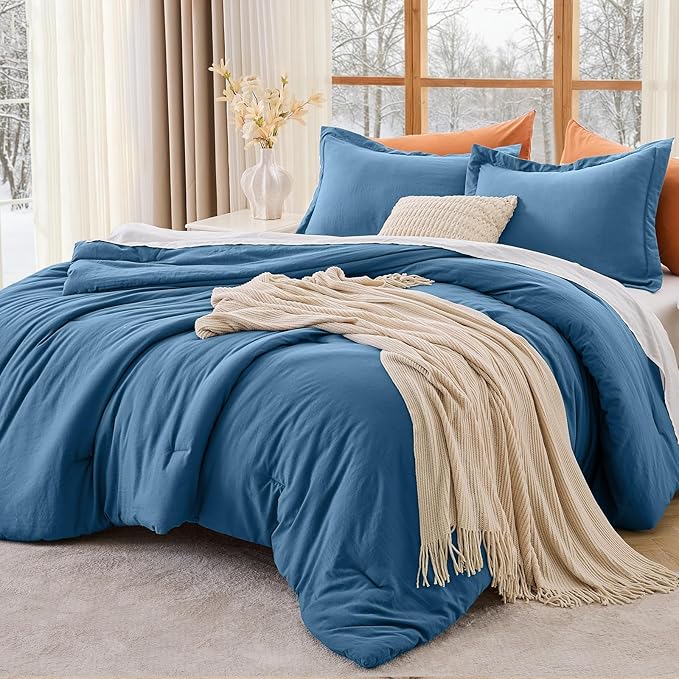 MUXHOMO Queen Comforter Set, All Season Ultra Soft Down Alternative Bedding by MUXHOMO