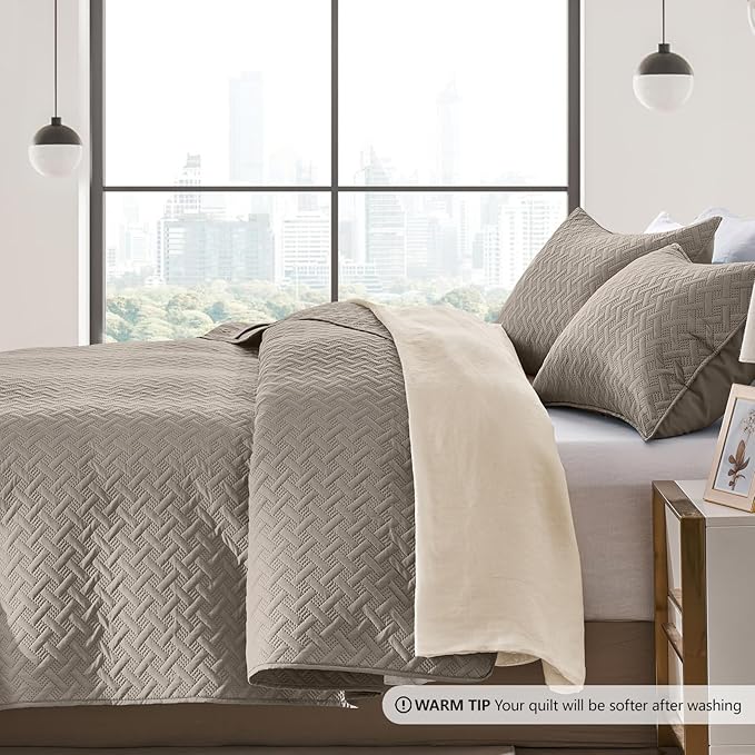FLYMME Quilts King Size, Lightweight Taupe Bedspreads, Basket Weave Pattern - Image 4