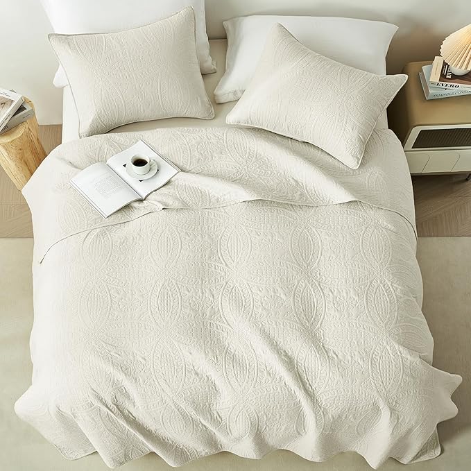 akkialla King/Cal King Quilt Set, Cream Lightweight Bedspread - Image 4