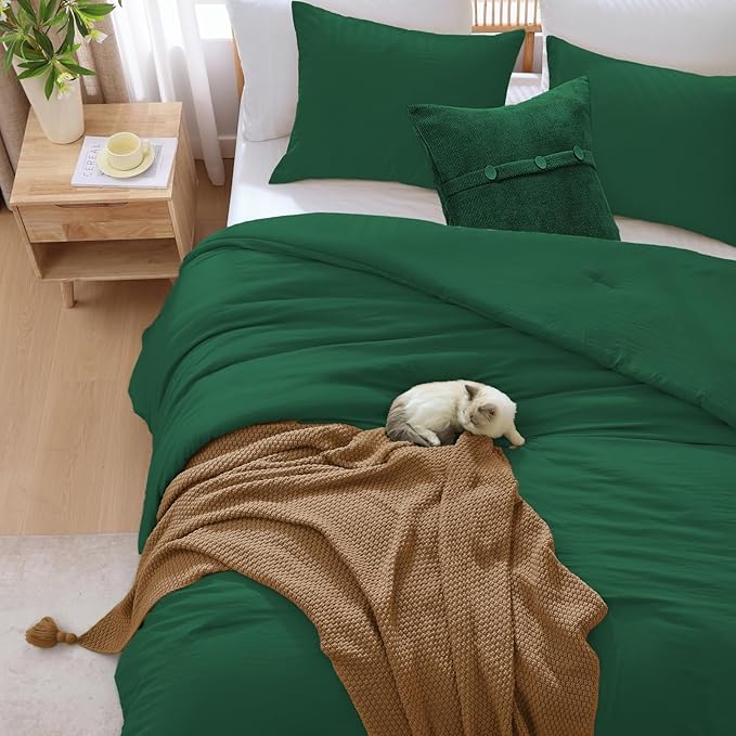 WRENSONGE Full Size Comforter Sets - Image 3