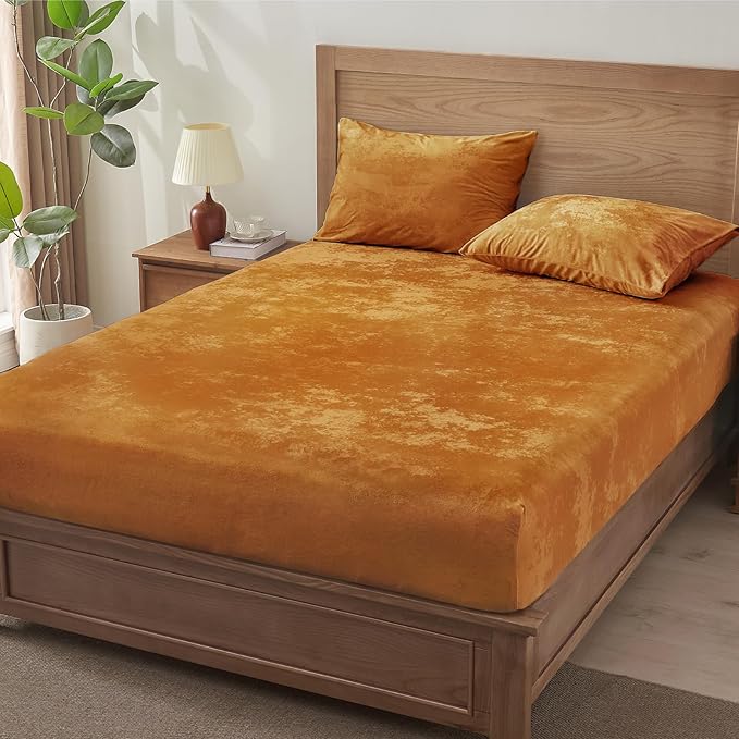 BEDELITE Velvet Fitted Sheet and Pillowcase Set, Luxury Soft Fuzzy Bottom Sheet - Image 6