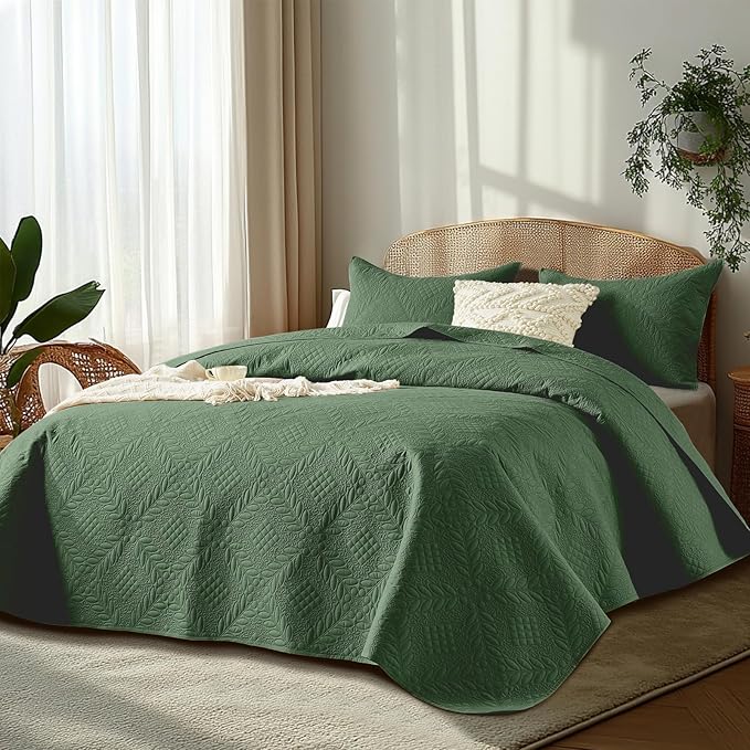 FLYMME Twin Quilt Bedding Set, Olive Green Ultra Soft Lightweight Microfiber - Image 2