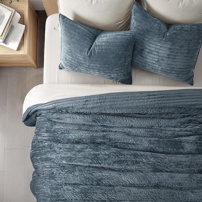 EVERGRACE Velvet Quilt Set Queen Size, Luxurious Soft Striped Channel Bedding - Image 3