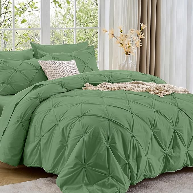 Sasttie Queen Comforter Set, 7-Piece Bed in a Bag, Pintuck Bedding Sets by SASTTIE