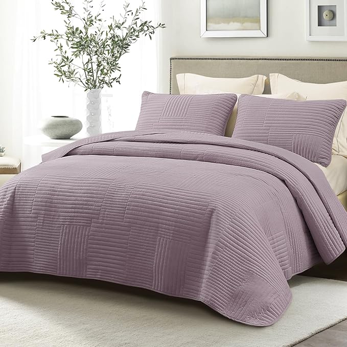 Whale Flotilla Ultra Soft King Quilt Bedding Set, Lightweight Microfiber Lilac - Image 8