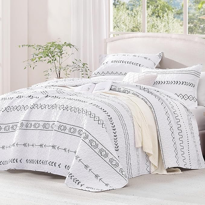 Andency White Oversized Super King Quilt Set, 3 Pieces Boho Lightweight Soft - Image 2