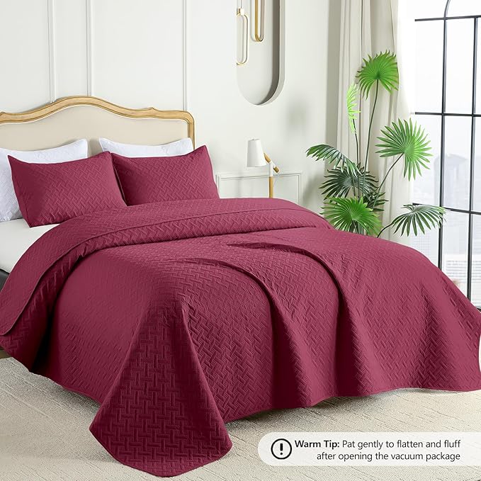 FLYMME Quilts King Size, Lightweight Burgundy Bedspreads, Basket Weave Pattern - Image 2