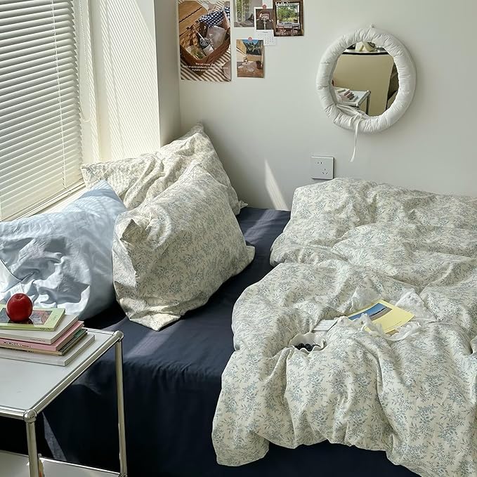MKXI Full Duvet Cover Set Blue White Floral Print - Image 2
