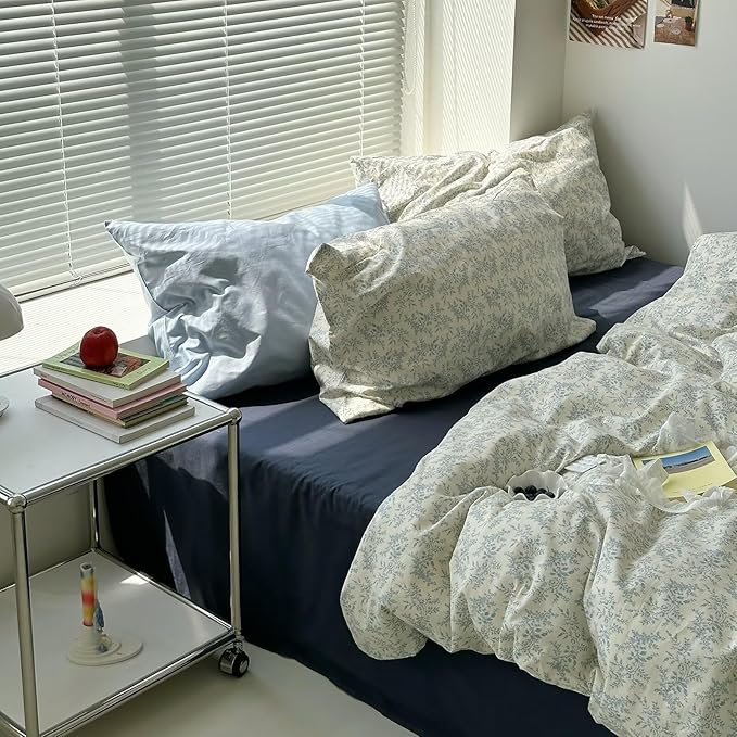 MKXI Twin Duvet Cover Set Blue White Floral Print - Image 9