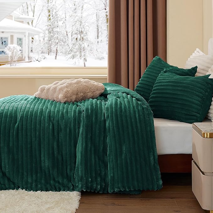 BEDELITE Fleece King Comforter Set -Super Soft & Warm Fluffy Dark Green Bedding - Image 4