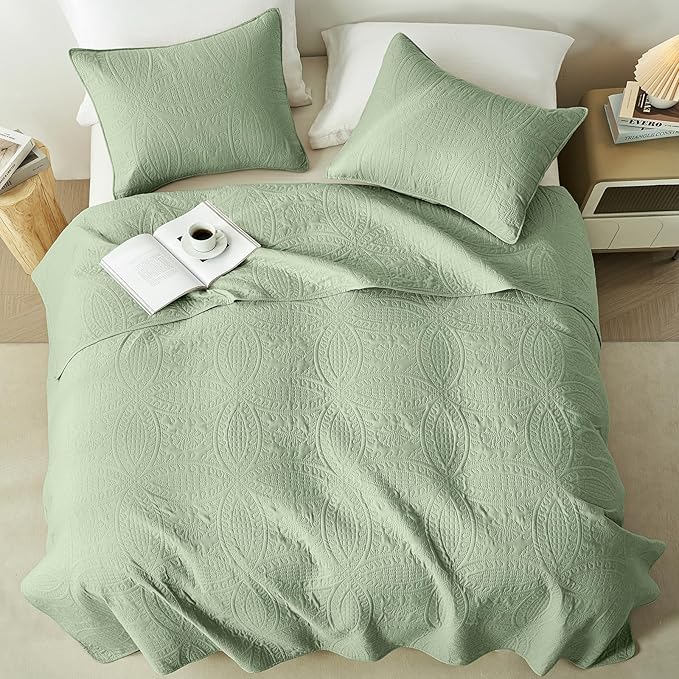 akkialla King Size Quilt Set, Sage Green Ultrasonic Bedspread, Lightweight Soft - Image 3