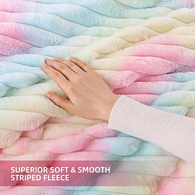 Smoofy Fluffy King Size Comforter Set 3 Pieces - Image 5