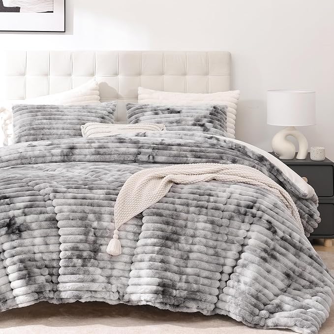 Smoofy Fluffy Queen Size Comforter Set 3 Pieces by SMOOFY