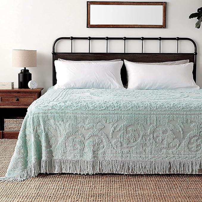 Beatrice Home Fashions Medallion Chenille Bedspread, King, Blue