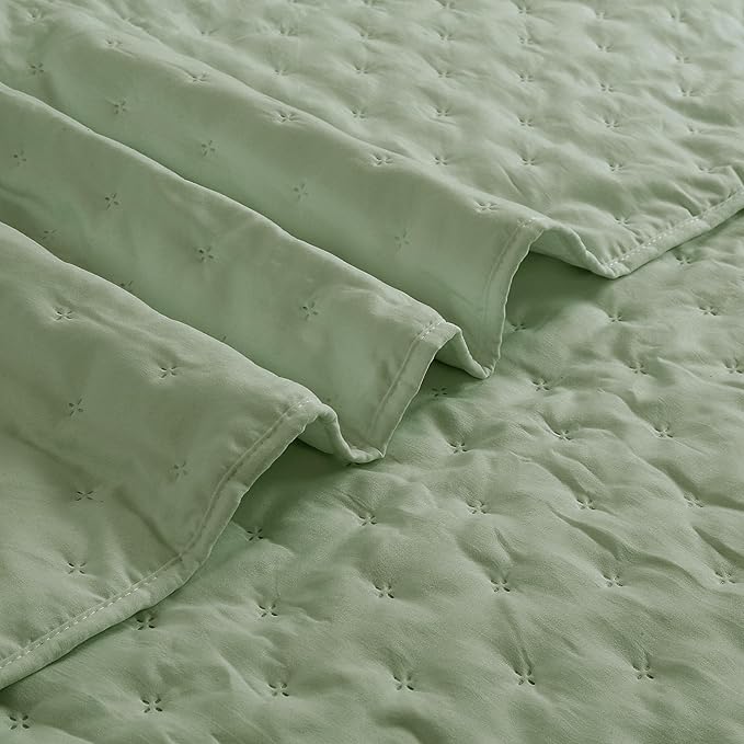 ROARINGWILD Sage Green Queen Size Quilt Bedding Set, Lightweight Soft Bedspread - Image 7