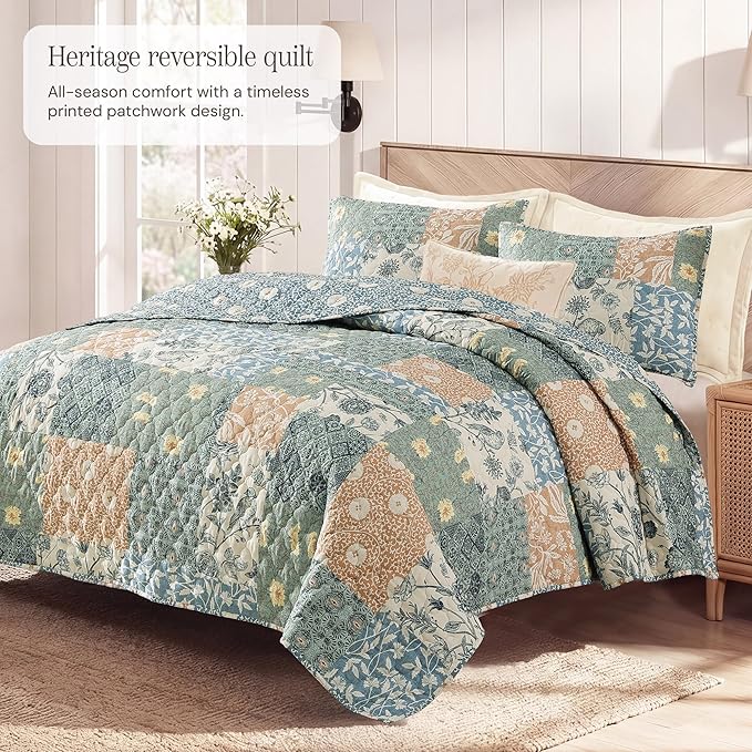 BLOOMHAVEN Quilt Set King Size, Patchwork Green Floral Quilt Sets, Reversible - Image 2