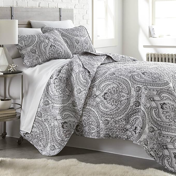 Southshore Fine Living, Inc. Paisley Quilt Bedding Set, Boho Bedspread by SouthshoreFineLivingInc