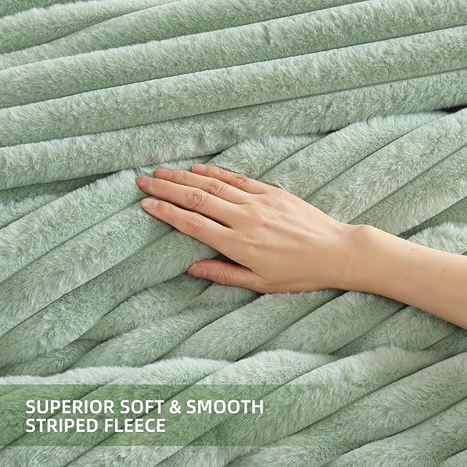 Smoofy Fluffy Queen Comforter Set 3 Pieces - Image 5