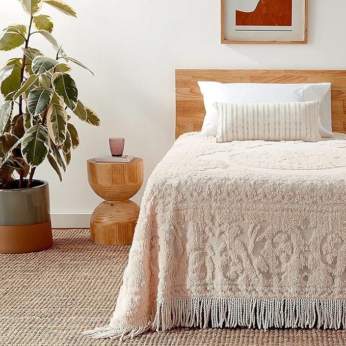 Beatrice Home Fashions Medallion Chenille Bedspread, Full, Blush