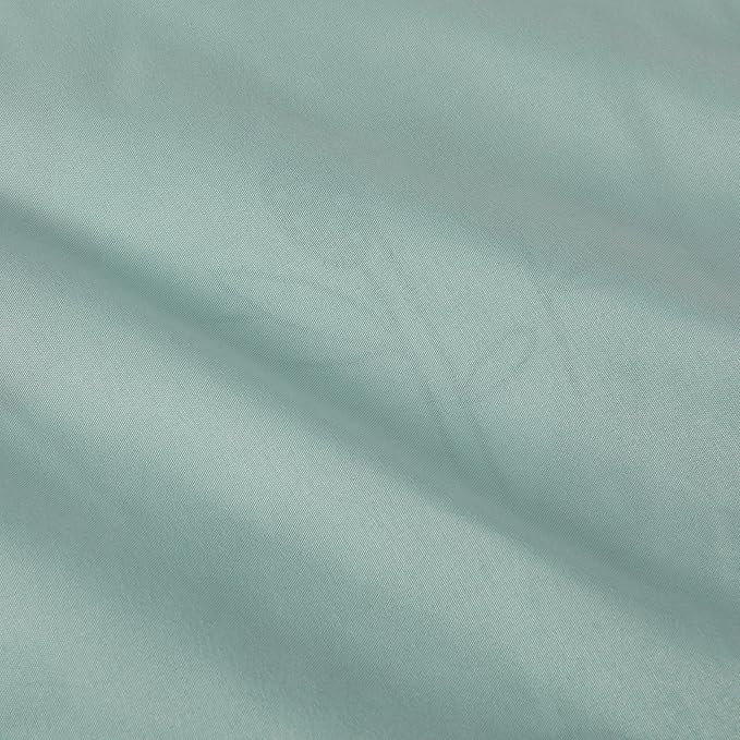 Amazon Basics 2-Piece Soft, All-Season Microfiber Kids' Comforter and Pillow - Image 6