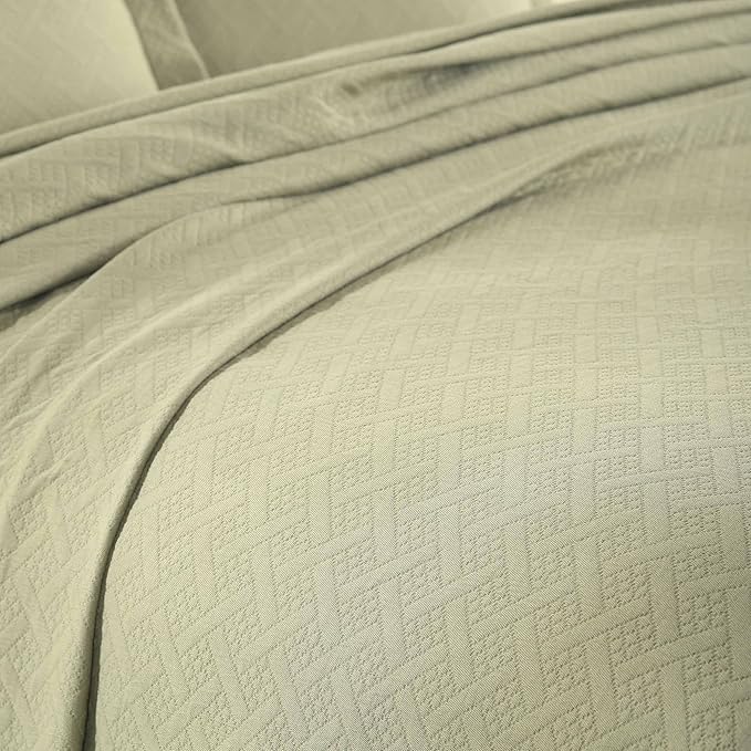 Superior 3 Piece Basketweave Cotton Bedspread Set, Home Bed Decor, Decorative Bed Spread, 2 Pillow Shams, Medium Weight Blanket, Matelasse Coverlet Bedding, Geometric Lattice Pattern, Queen, Sage