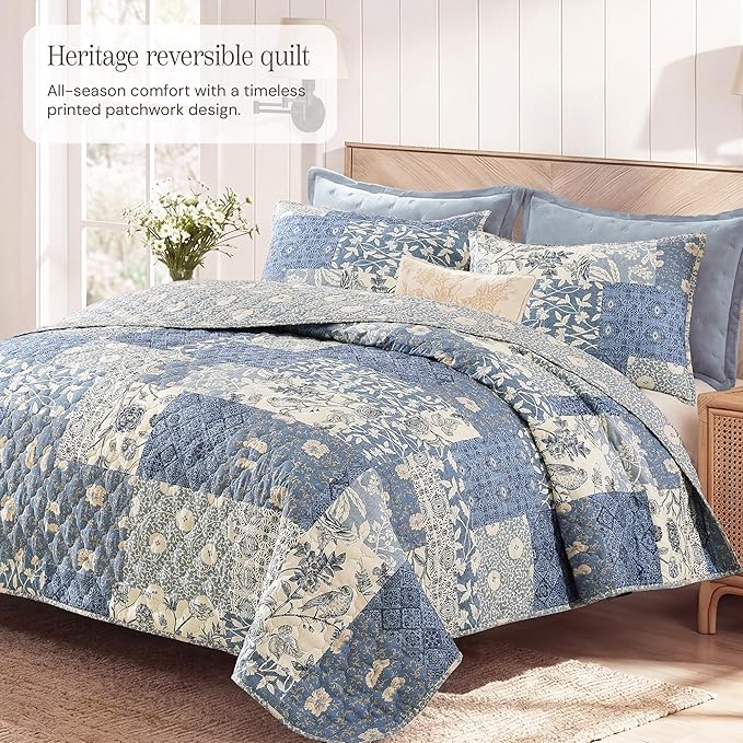 BLOOMHAVEN Quilt Set Twin Size, Patchwork Blue Floral Quilt Sets, Reversible - Image 2