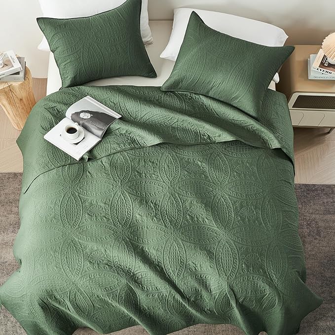 akkialla King Quilt Bedding Set, Olive Green Ultrasonic King/Cal King Quilt Set - Image 3
