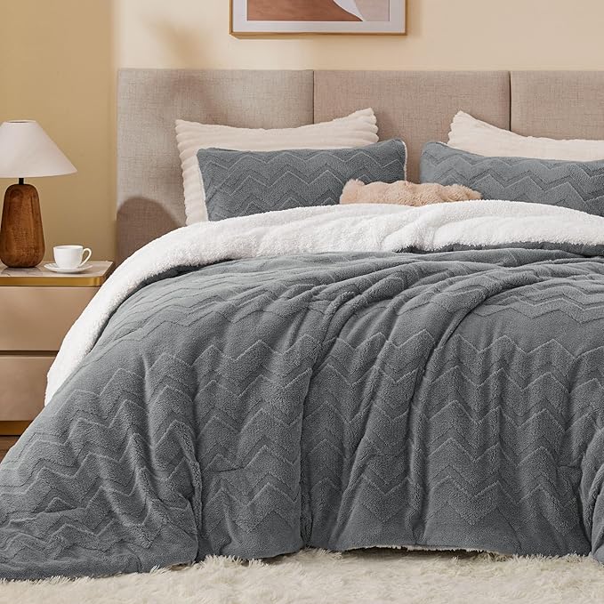 BEDELITE Fluffy Full Size Comforter Set - Image 2