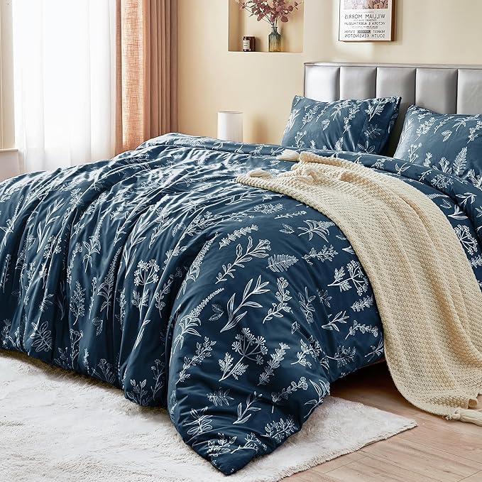 MUXHOMO Duvet Cover Queen Size, Reversible Floral Navy Duvet Cover Set - Image 2