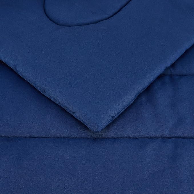Amazon Basics 2-Piece Soft Microfiber Kid's Comforter and Pillow Sham Set - Image 5