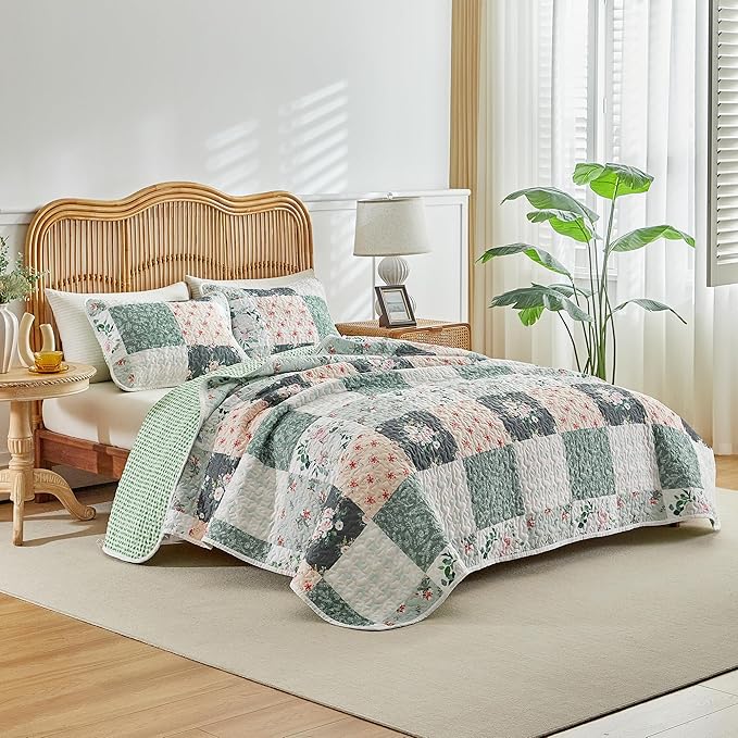 Joyreap 2 Pieces Floral Patchwork Quilt Set Twin, Soft n Cozy Microfiber Quilt - Image 2