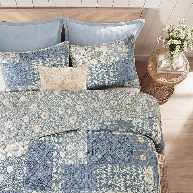BLOOMHAVEN Quilt Set King Size, Patchwork Blue Floral Quilt Sets, Reversible - Image 7